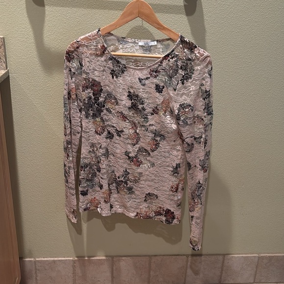 EDC Floral Long Sleeve Women's Top. The top is see through - Picture 3 of 9